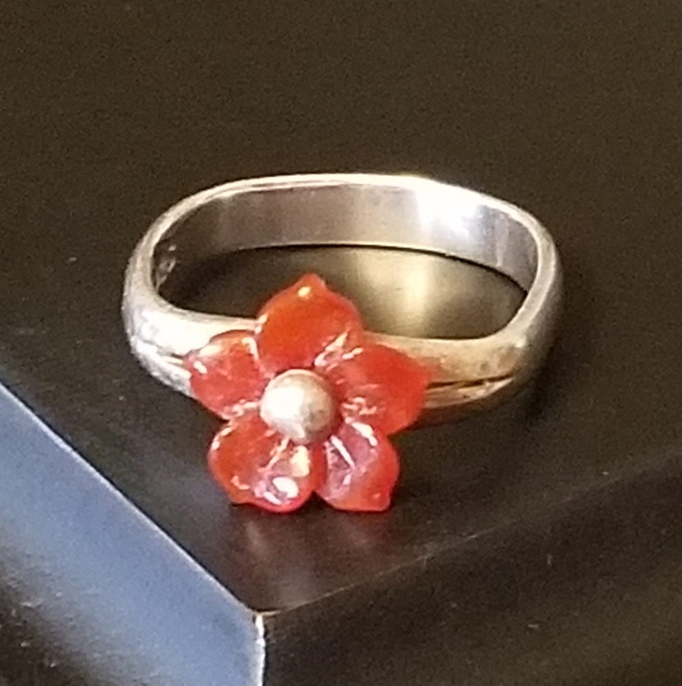 RARE Silpada Sterling Silver & Carnelian Flower Ring
